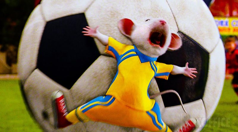 A Tiny Mouse plays Soccer | Stuart Little 2 🔥 4K